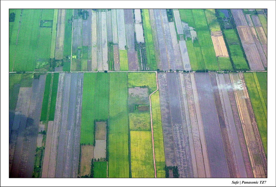 2011 - 08 - Dans les airs 26